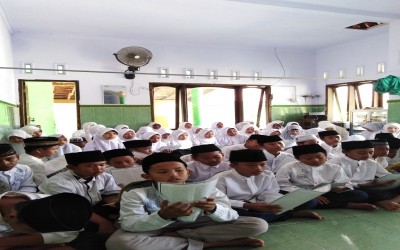 AGAR ORANG TUA TAK MENYESAL ATAS KELAKUAN ANAKNYA KELAK