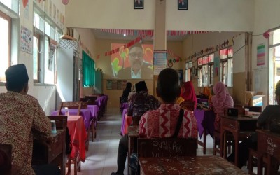 BIMTEK IMPLEMENTASI PEMBELAJARAN BERDASARKAN KURIKULUM (KMA 183 DAN 184) DAN IMPLEMENTASI E-LEARNING JENJANG MI